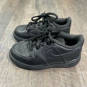 NIKE Air Force 1 Black Sneakers